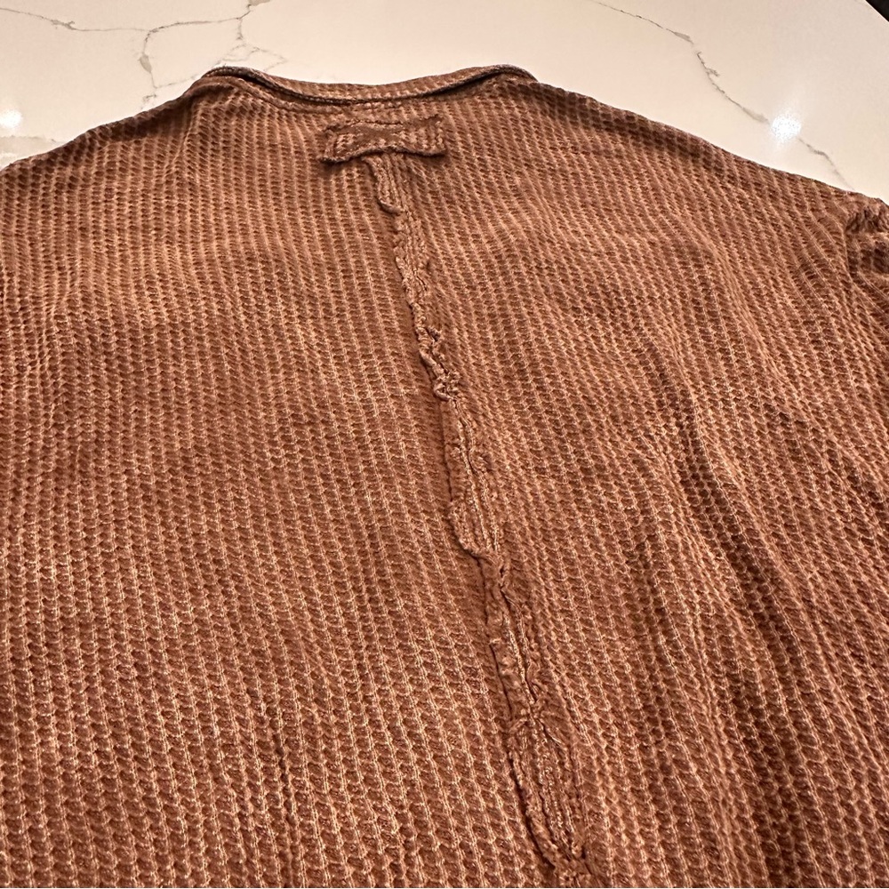 Zenana Thermal Button Down Shirt Womens Size L / XL Brown Cotton Waffle Stretch - Picture 3 of 10